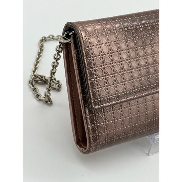 CHRISTIAN DIOR METALLIC ROSE PATENT MICRO-CANNAGE WALLET ON CHAIN*Full Set - Picture 8 of 16